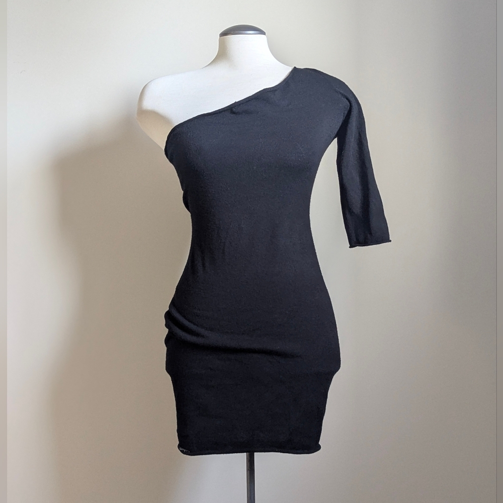Designer Black one shoulder Wool Mini Dress M. Twin-Set . Vintage 90s Italian